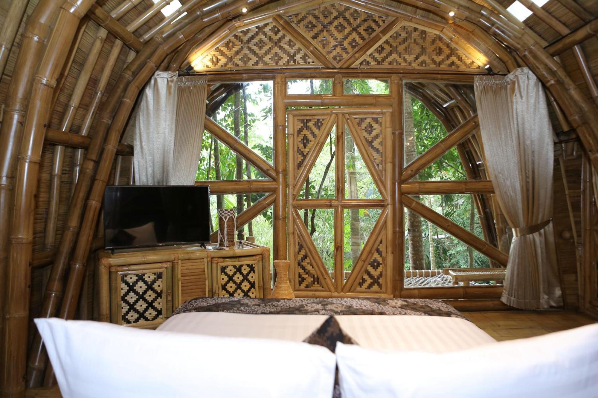 The Osing Bamboo Resort - A Liberta Collection Banyuwangi  Exterior foto